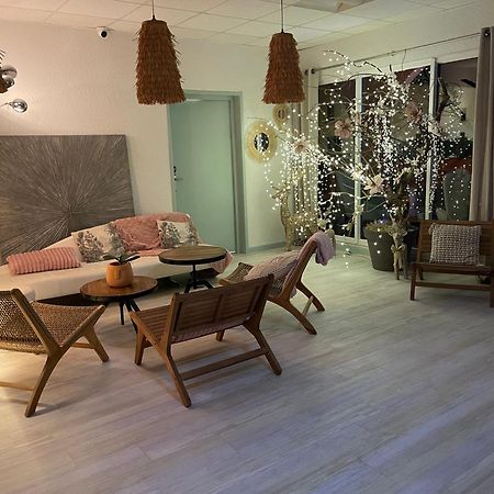 Cit'Hotel Des 2 Golfs Leucate Εξωτερικό φωτογραφία